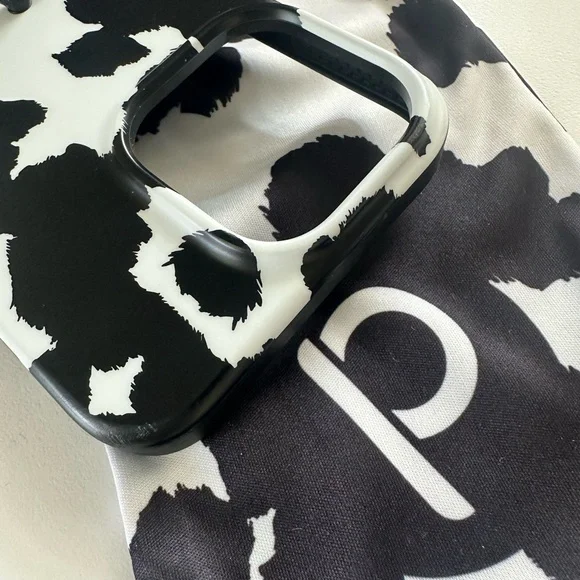 Loopy Case Cow Print - Picture 5 of 7